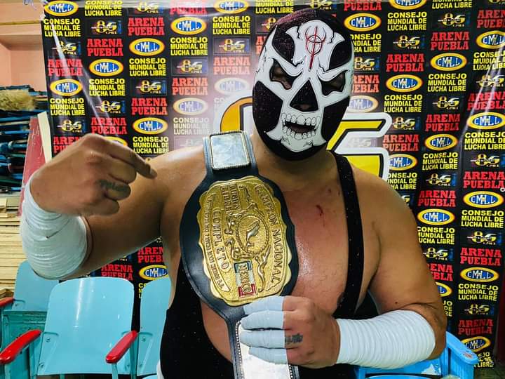 File:El Sagrado Mex National Heavy Champion.jpg