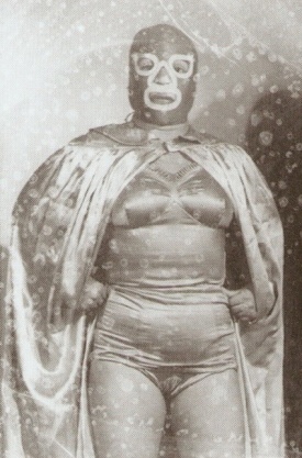 La Dama Enmascarada (the Masked Woman)